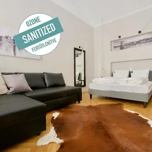 Standard By Hi5 - Steindl Street Budapest